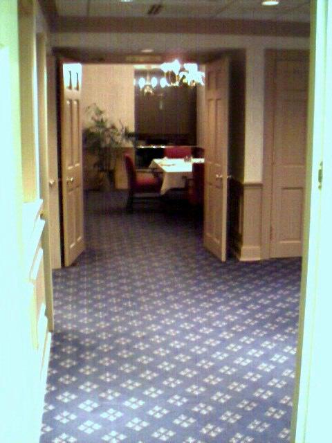 into dining room edr